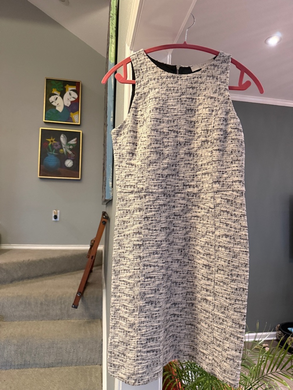 LOFT Sleeveless Textured Shift Dress in Ivory and Black